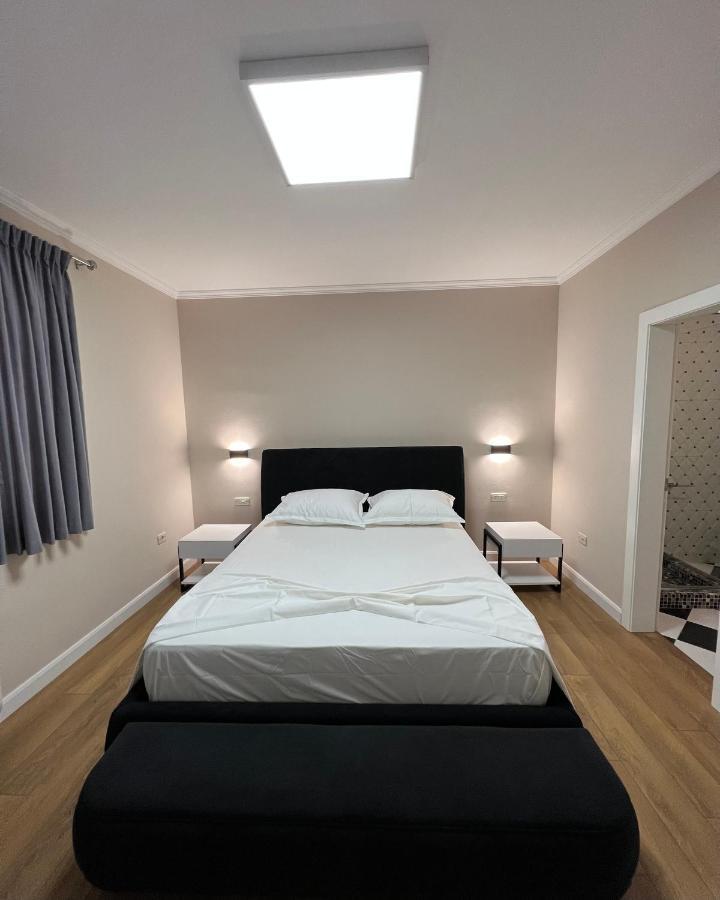 Vila 90 Boutique Hotel Тирана Экстерьер фото
