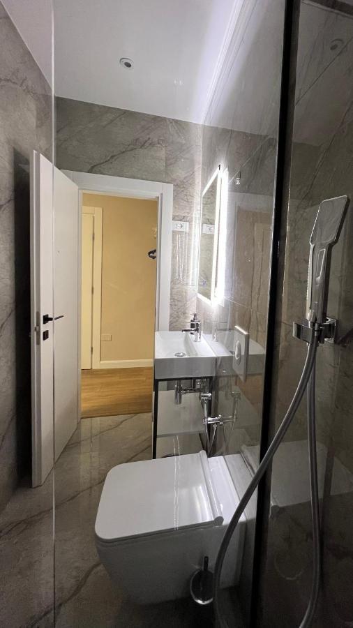 Vila 90 Boutique Hotel Тирана Экстерьер фото