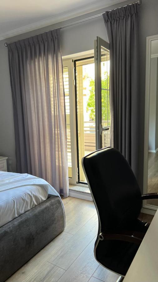 Vila 90 Boutique Hotel Тирана Экстерьер фото