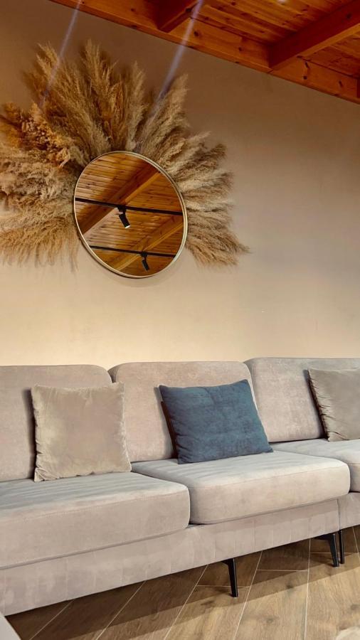 Vila 90 Boutique Hotel Тирана Экстерьер фото
